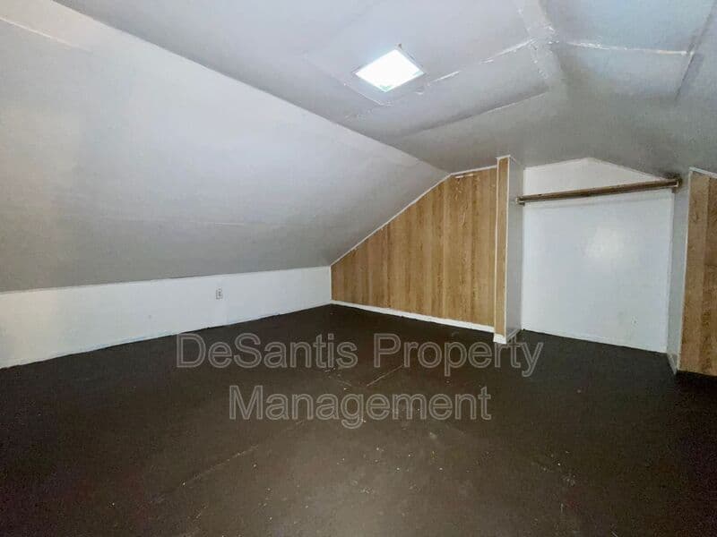 Brackenridge House: 724 East 7th Avenue