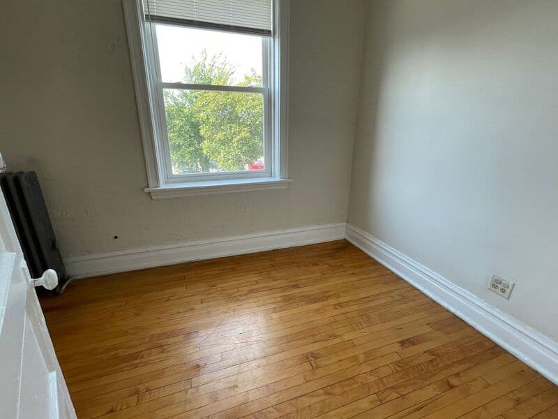 Chicago House: 4424 W. Armitage 2W