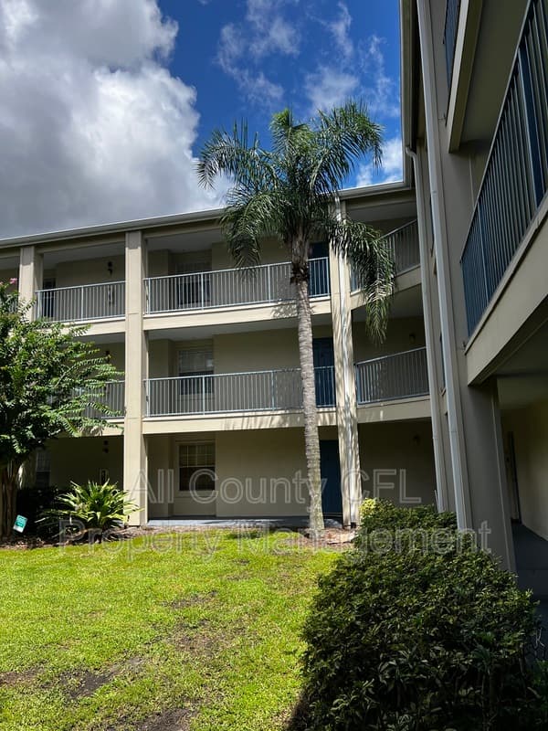 Orlando Condo: 7280 Westpointe Blvd