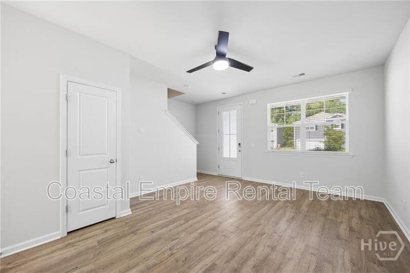 Richmond Hill House: 295 Coby Lane