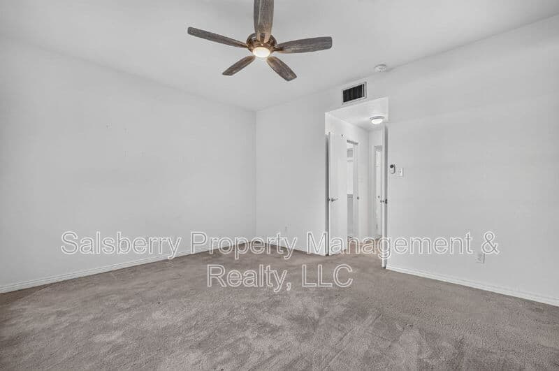 Fort Worth Condo: 4415 Bellaire Drive South
