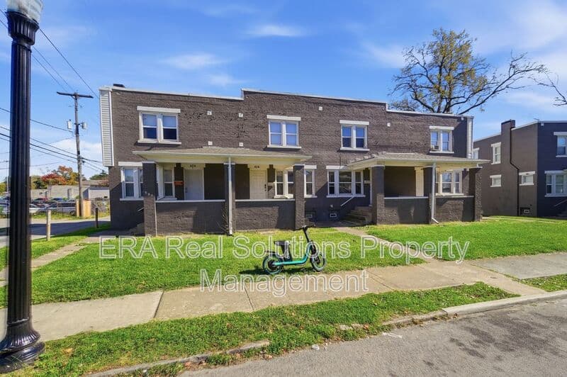 Columbus Townhome: 428 Columbian Ave