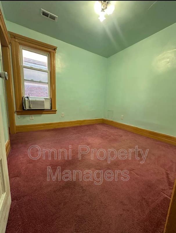 Hamtramck Condo: 3894 Evaline St