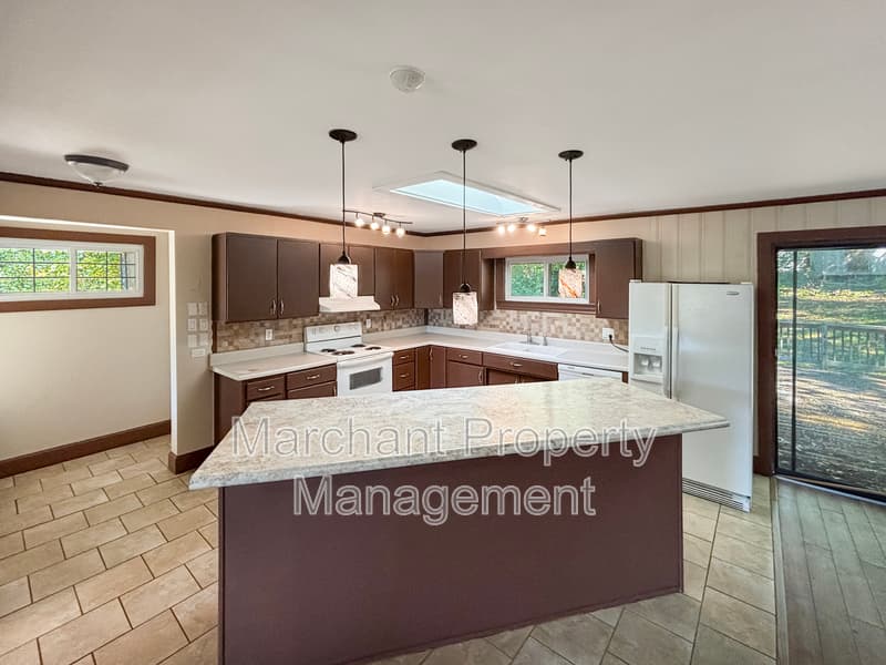 Greenville House: 20 Penrose Avenue