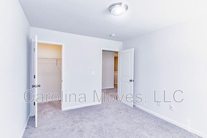 Duncan Townhome: 221 Stone Fruit Court