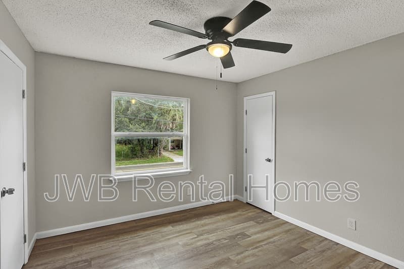 Jacksonville Townhome: 1842 Broadway Ave