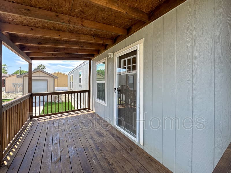 Greenville House: 237 Noriker Dr