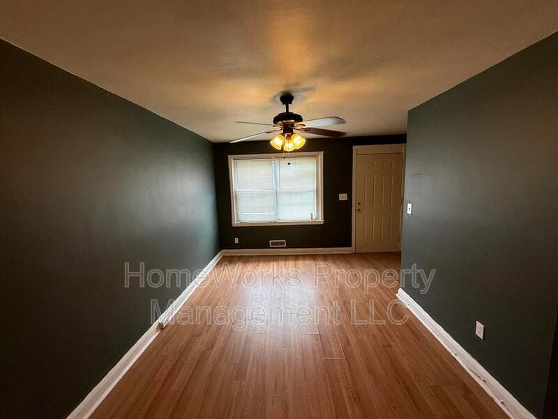 BALTIMORE Townhome: 3844 ELMLEY AVE