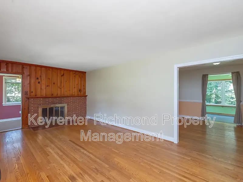 North Chesterfield House: 2811 Bon Oaks Lane