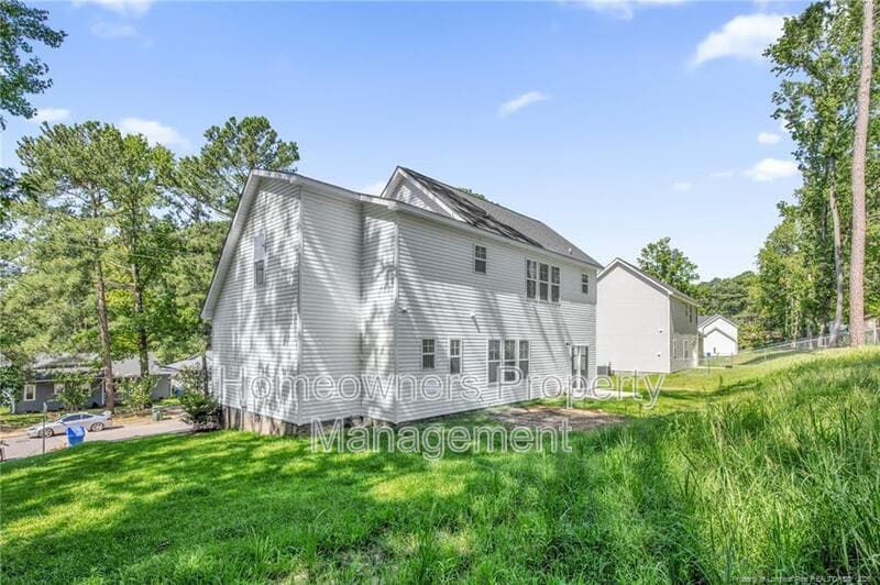 Fayetteville House: 501 Randolph Ave