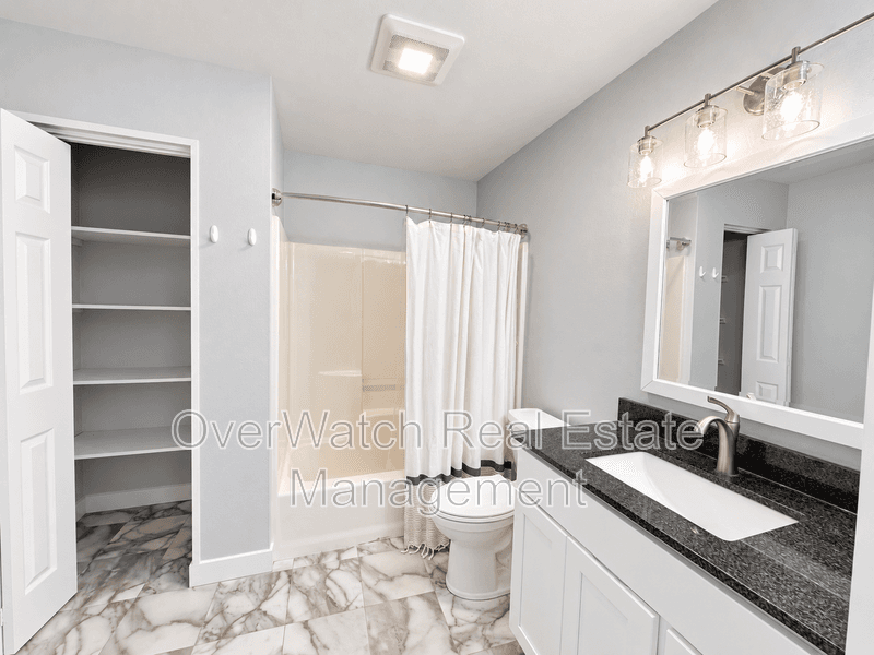 Anchorage Townhome: 4031 Lunar Dr