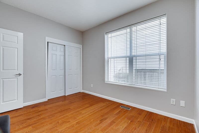 Portland House: 16552 Northeast Pacific Terrace