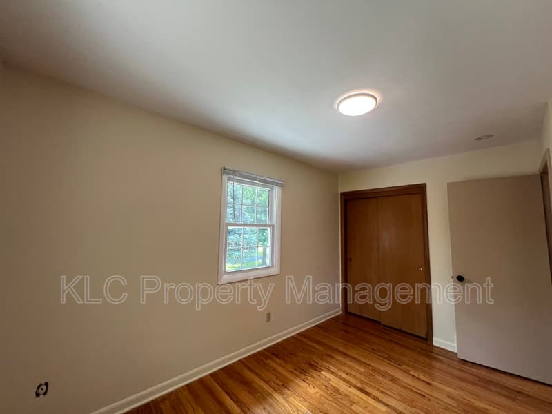 Clive House: 1691 NW 85th St - Apt 2