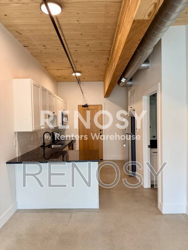 Des Moines Condo: 2701 Ingersoll Ave