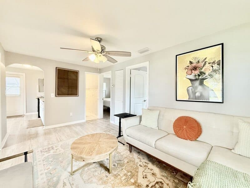 St. Petersburg House: 4528 70th Street North