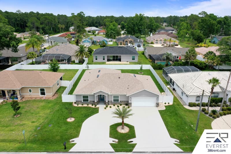 Palm Coast House: 22 Woodlyn Lane