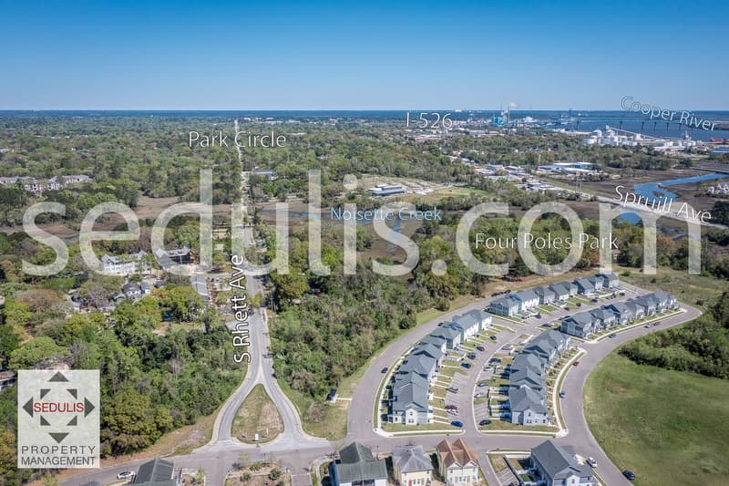 North Charleston House: 3923 Four Poles Park Drive