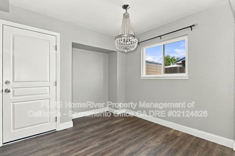 Carmichael House: 5805 Cada Circle