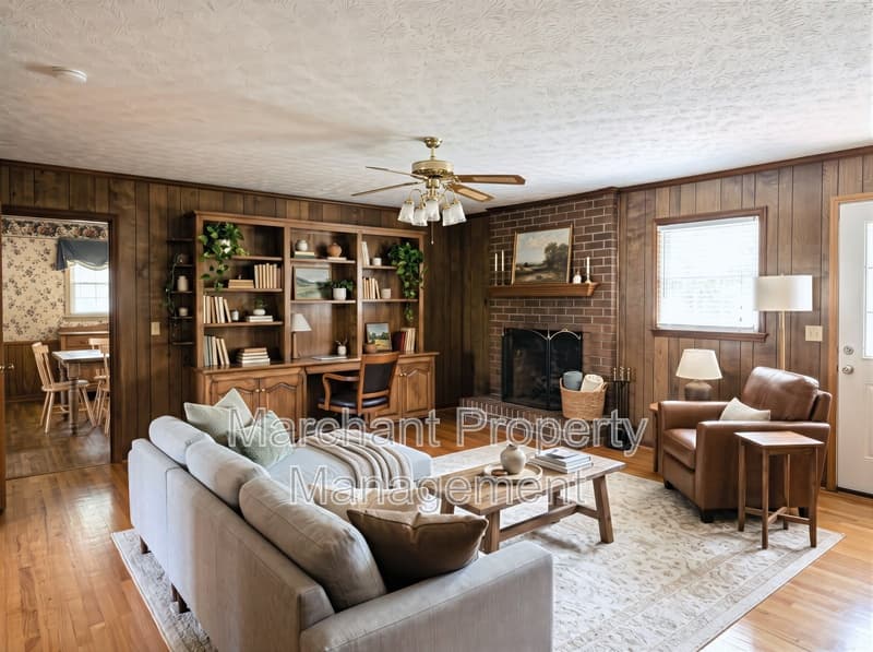 Travelers Rest House: 16 Farmington Trail