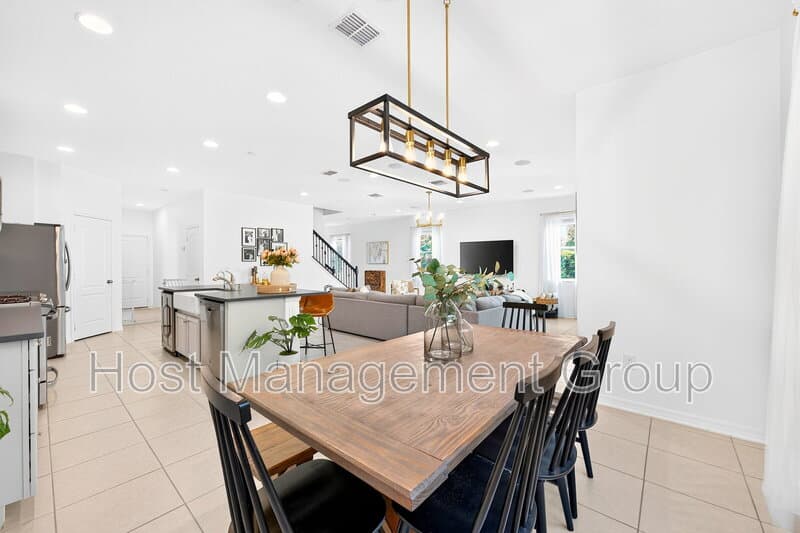 Orlando House: 8205 Bayliss Ct