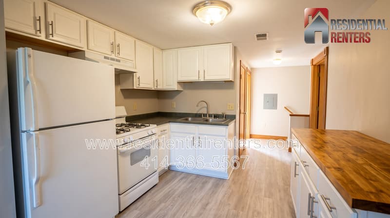 Milwaukee Condo: 2210 S Winchester Street