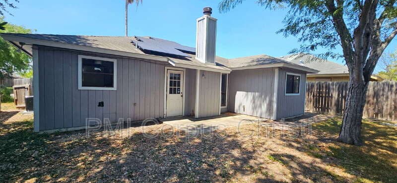Corpus Christi House: 6106 Angus Drive