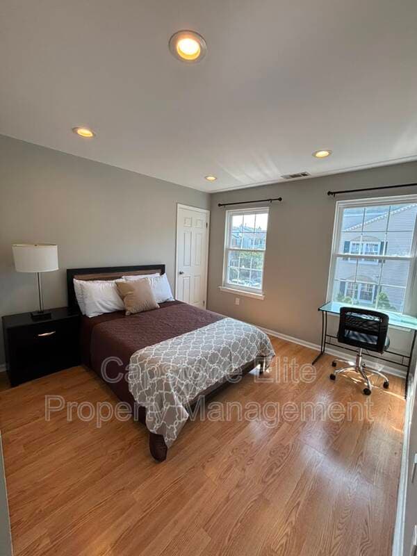 Newark Condo: 4 Rutgers Drive - 2