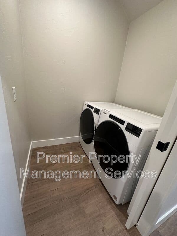 Billings Apartment: 6023 Elysian Road