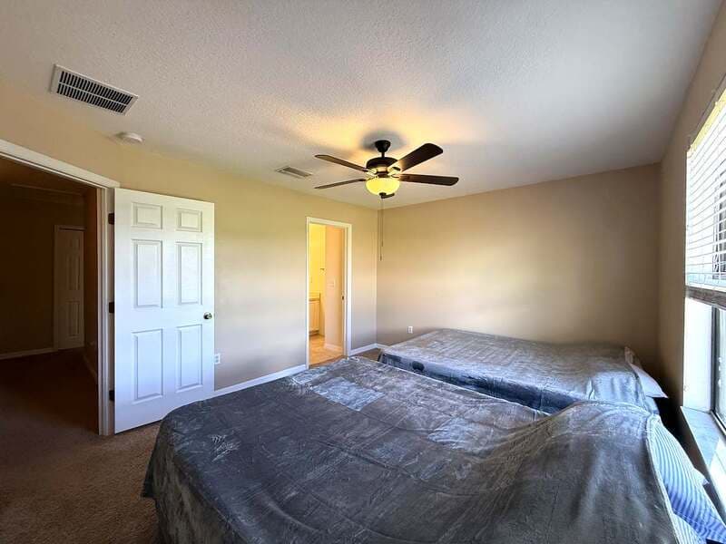 Brandon Townhome: 2516 Oleander Lakes Drive