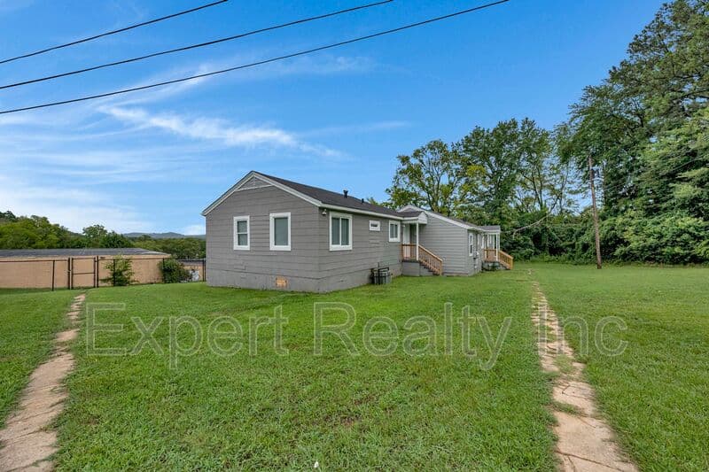 Birmingham House: 5710 Monte Sano Drive