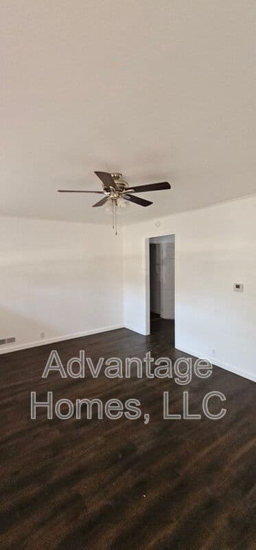 Kansas City House: 7504 E 112th St