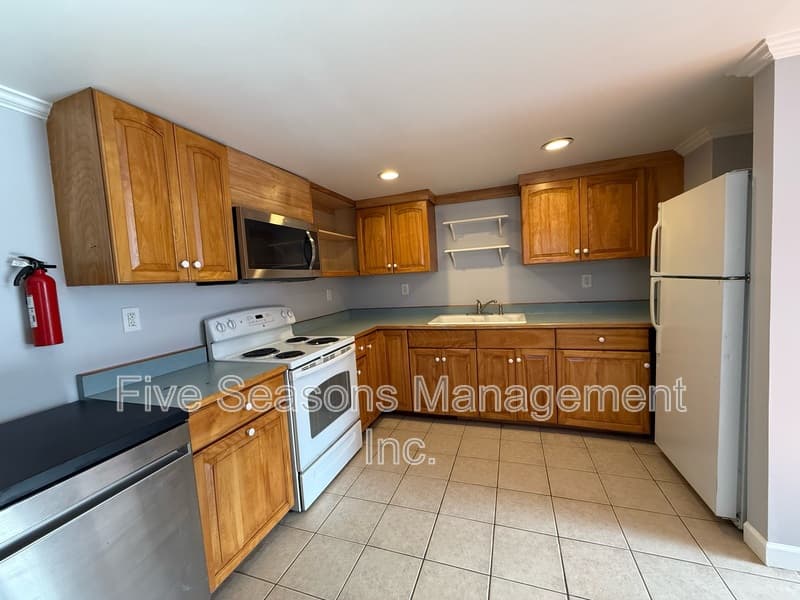 Burlington Condo: 65-67 Intervale Avenue - 1