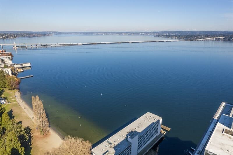 Seattle Condo: 1800 43rd Ave E