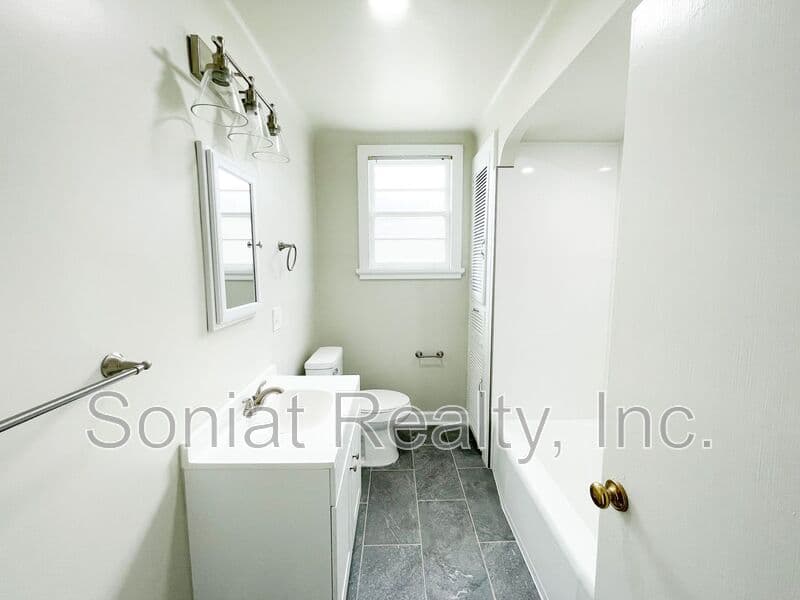 New Orleans Condo: 8013 Panola Street