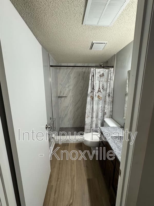 Knoxville Condo: 534 Berlin Dr