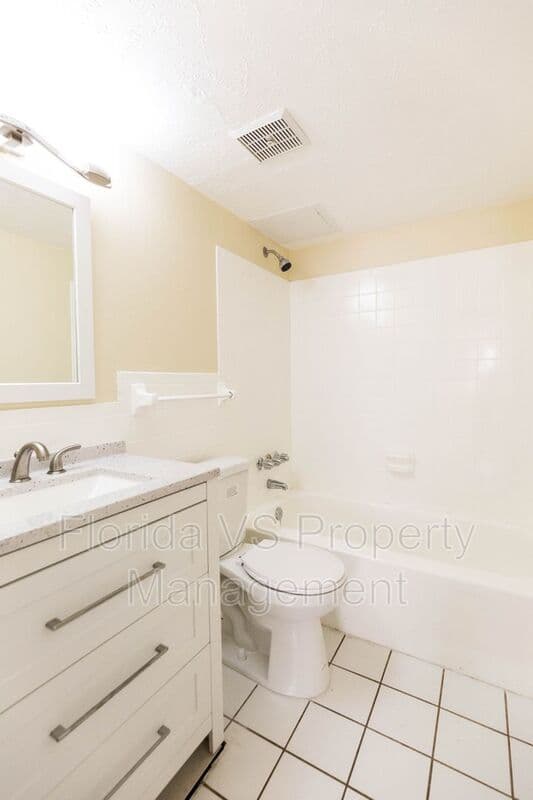 Orlando Condo: 1629 West Oak Ridge Rd