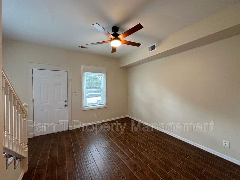 Savannah Townhome: 816 Ott St