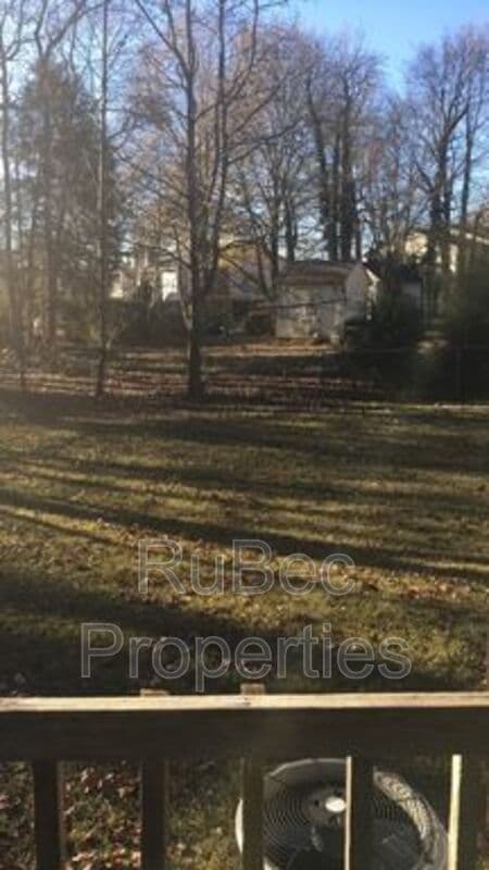 Charlotte House: 6024 Spanish Oak Road