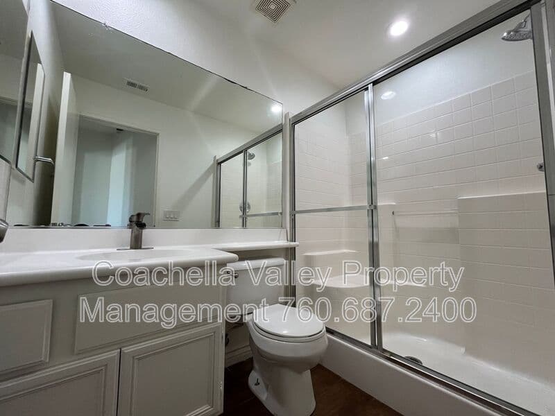Indio House: 43209 Avenida Isabella