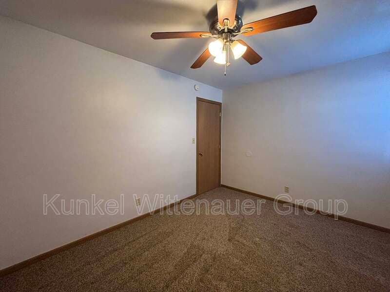 Swansea Condo: 1807-3 Jamestown Road