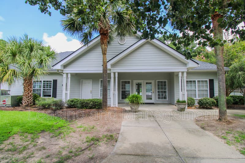 Charleston Townhome: 2494 Etiwan Avenue