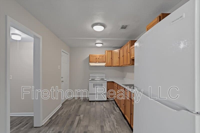 Augusta House: 2528 Luz Drive