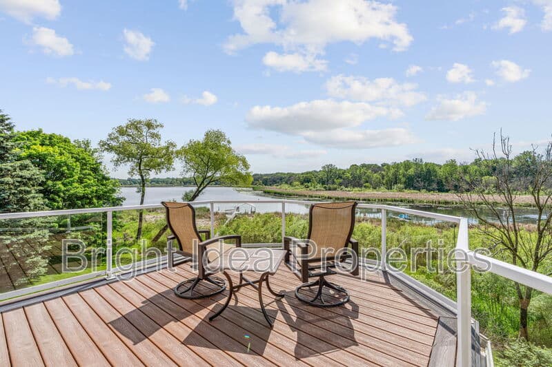 Plymouth House: 6210 Deerwood Circle North