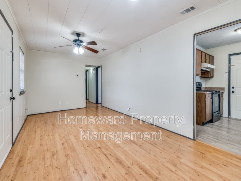 Frisco House: 9311 Oakland Drive