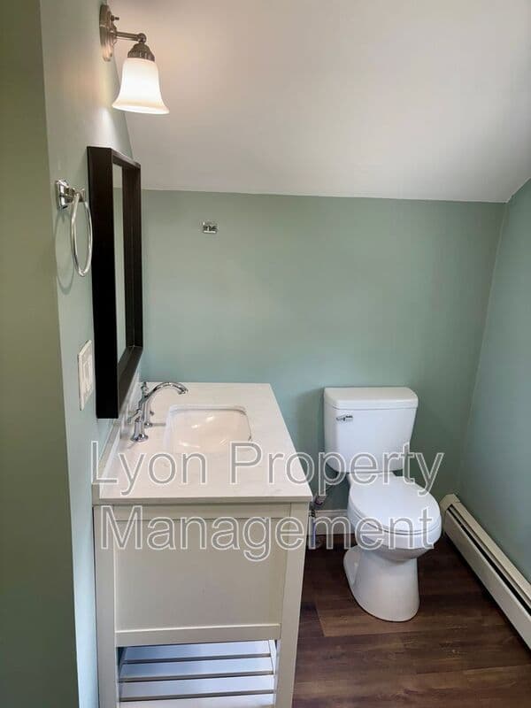 Lincoln Condo: 1 Grant Ave