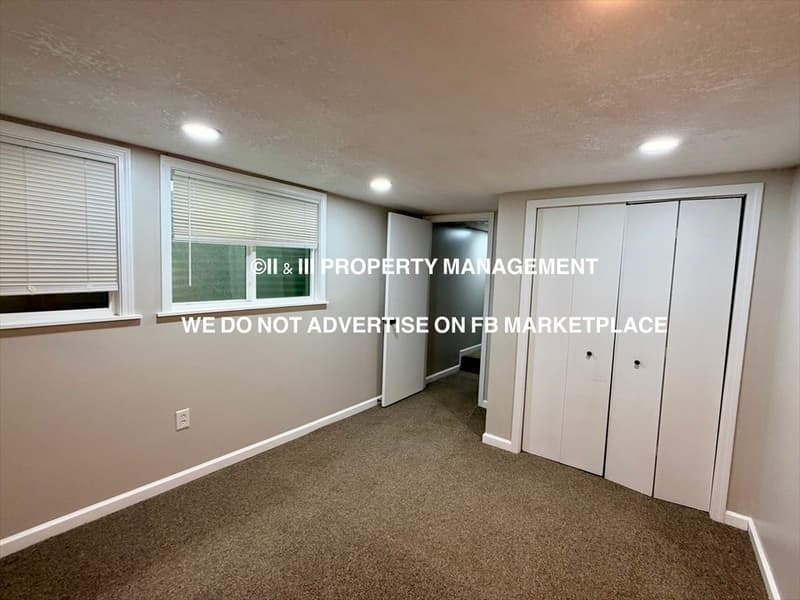 Overland Park House: 8327 Grandview Lane