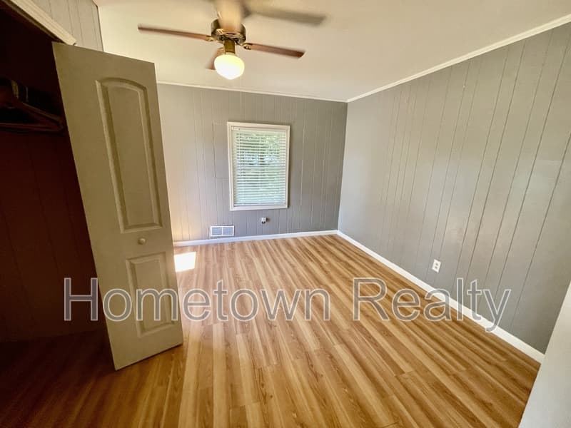 Riverdale House: 269 Valley Hill Road
