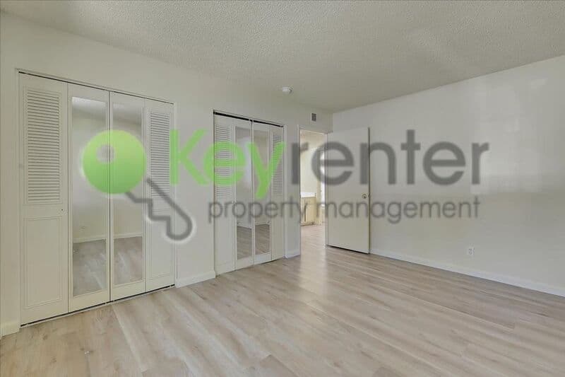 Sacramento House: 2941 Norcade Circle