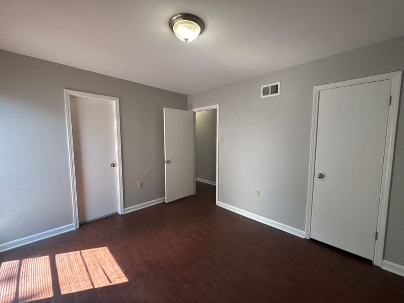 Memphis House: 5197 Chantilly Dr