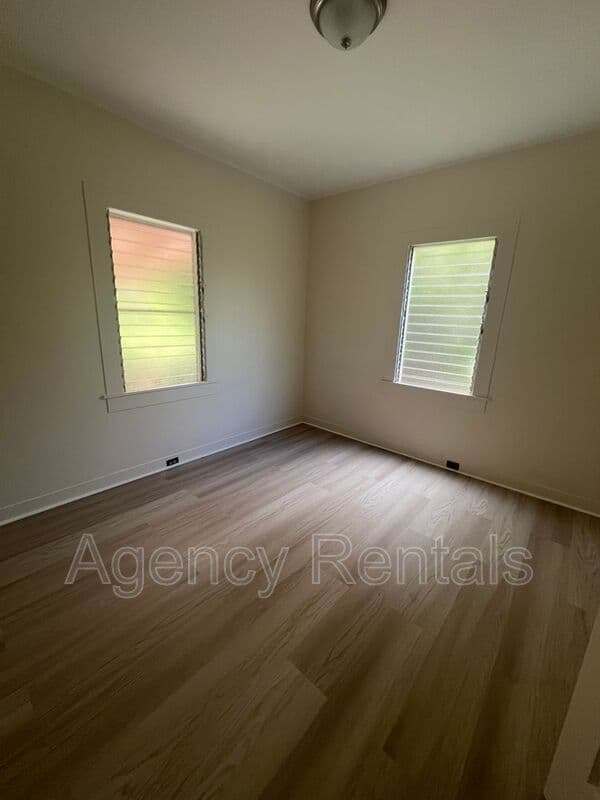 Honolulu Condo: 2835 & 2841 Kolowalu St